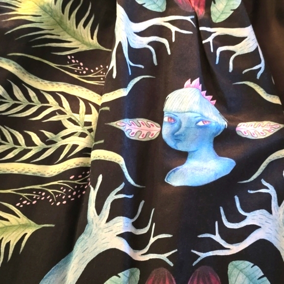 Floral Sleeveless Dress - Black and Green - Picture 13 of 14